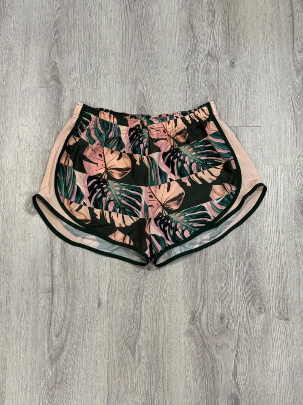 Bundle of 3 Nike Women's Running Shorts - Size Medium. - Picture 6 of 13